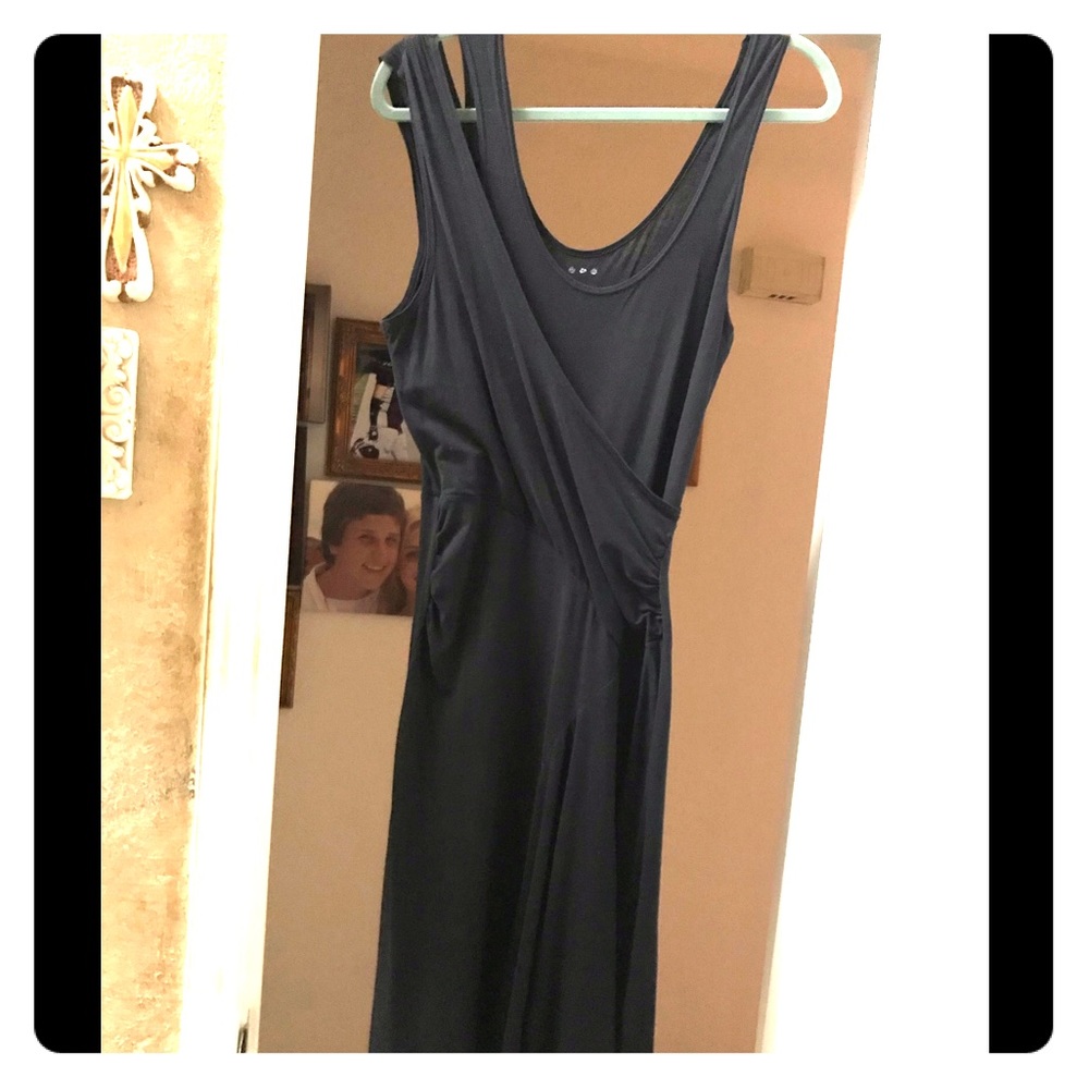 Tank fitted strappy black dress